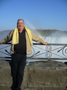 Chuck at Niagara Falls