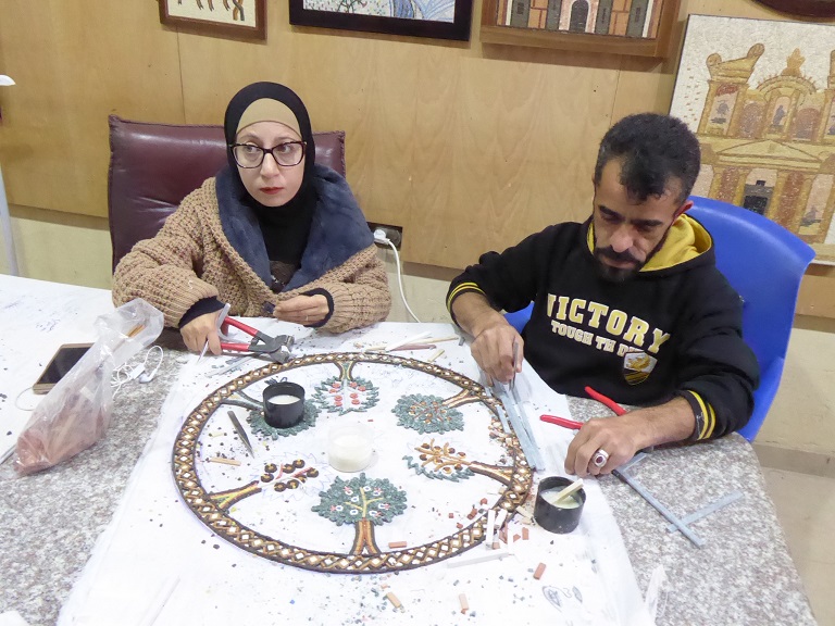 Creating Mosaics Creating Mosaics