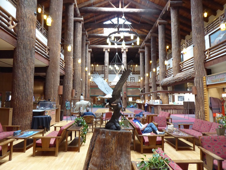 Glacier Park Lodge