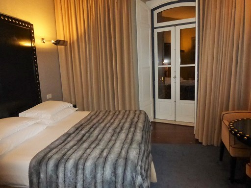 Vintage Hotel